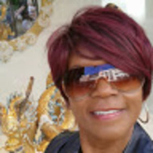 Meet your Posher, Lana